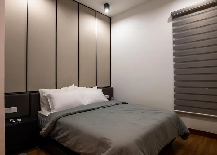 Executive Seaview 2Bedrooms Macalister Georgetown 4-6Pax