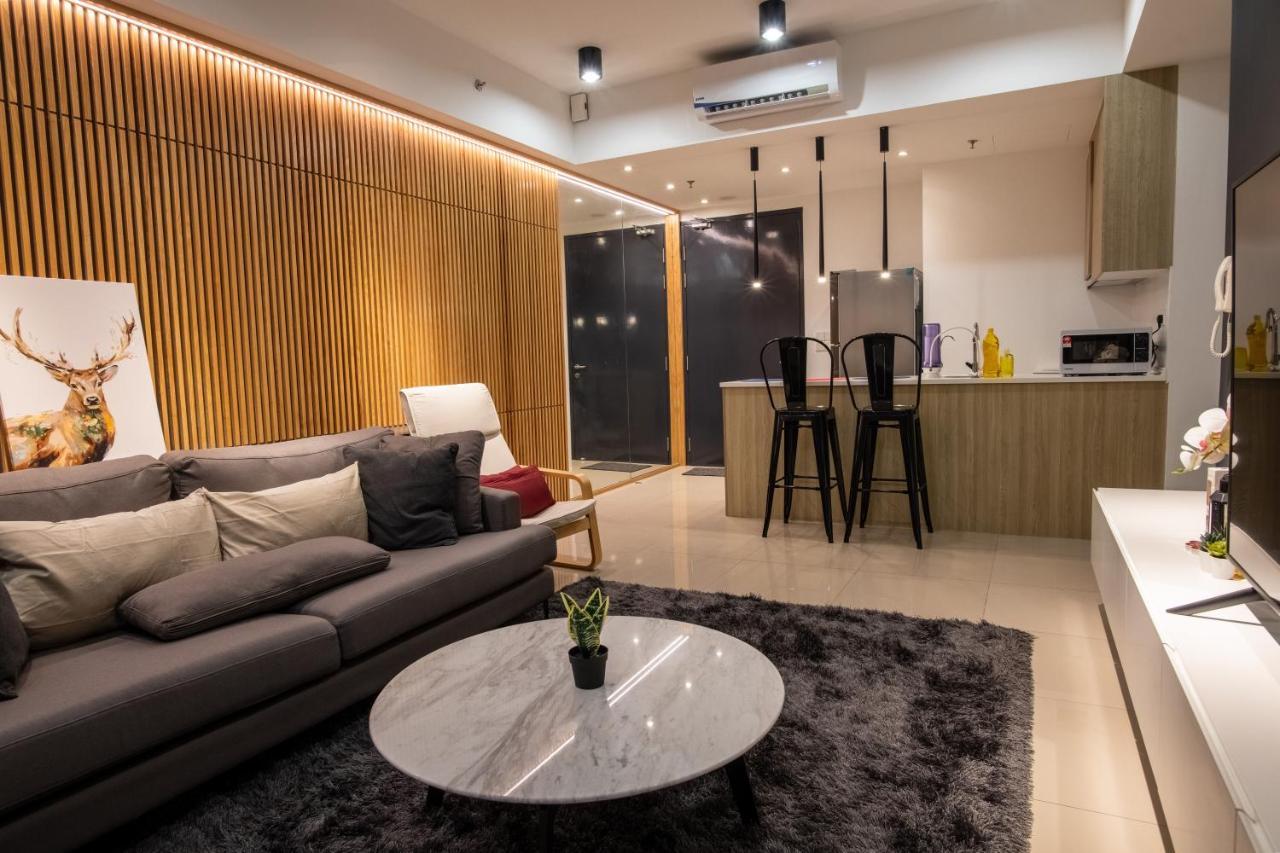 Pangsapuri Executive Seaview 2bedrooms Macalister 4-6pax